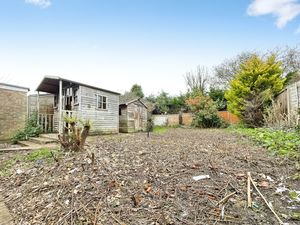 Second Avenue- click for photo gallery